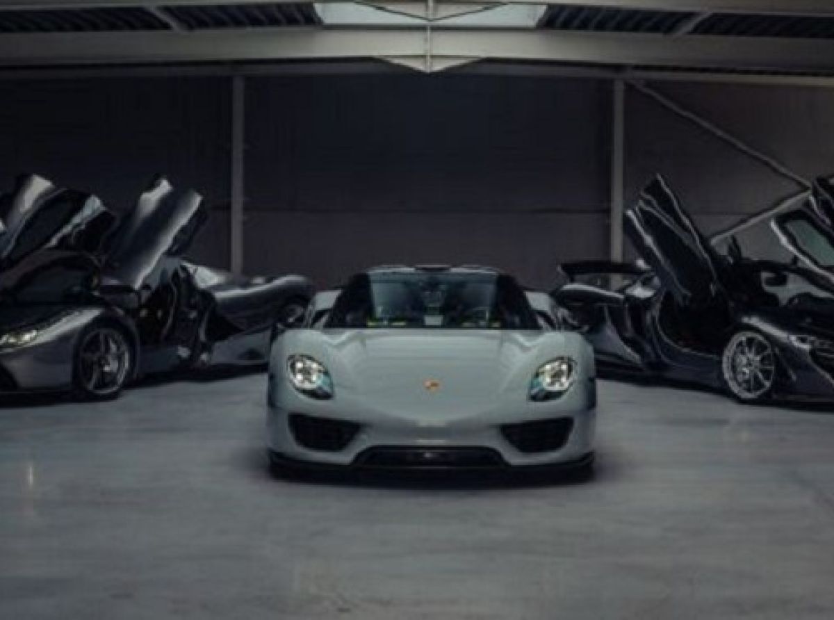 Broad Arrow presents a stunning selection of curated collector cars at its second Zürich Auction